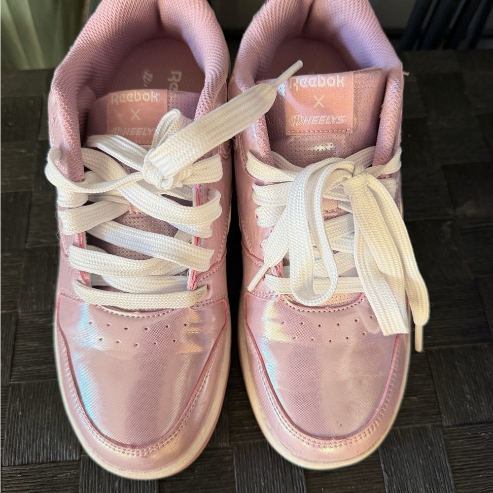 Reebok Heelys Kids Pink wheeled skate Sneakers
